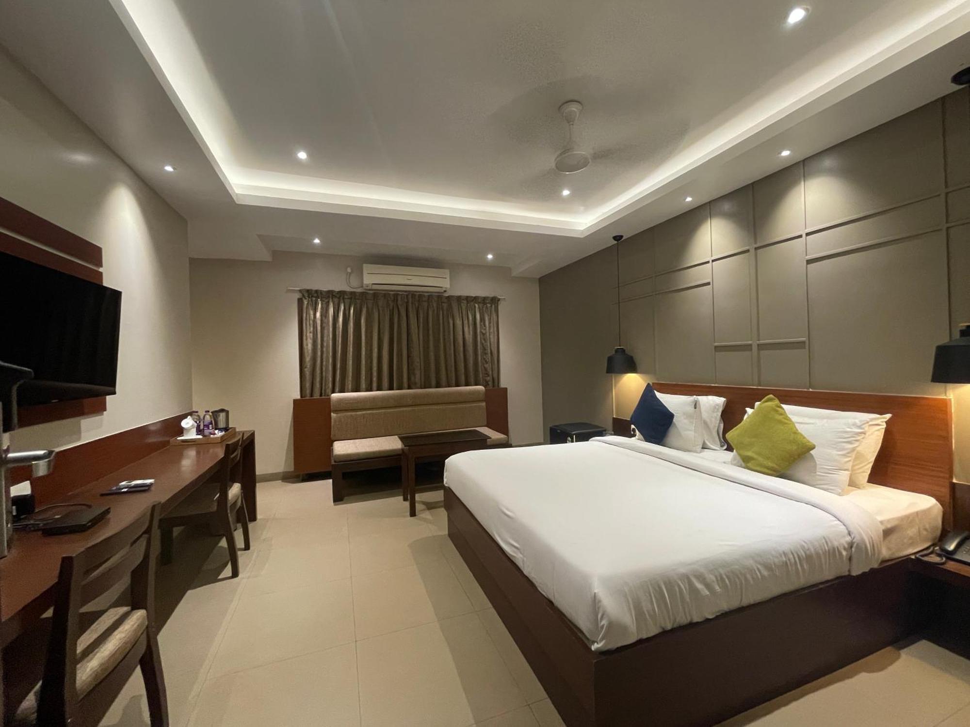 Five Elements Hotel Visákhapatnam Kültér fotó